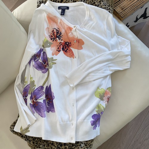 Sehr hübsche strickjacke von - sehr,